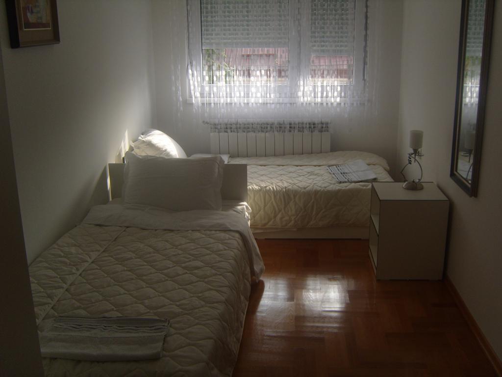 Zombra Skopje City Apartments Номер фото
